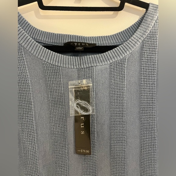 😍NWT: Cyrus Long Sleeve Sweater - Picture 3 of 4
